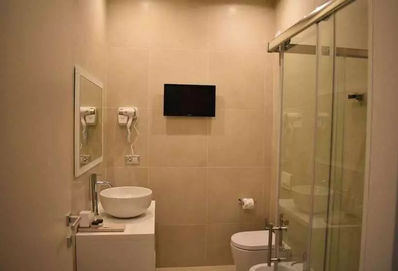 تختخواب و صبحانه Gatto Bianco Duchessa