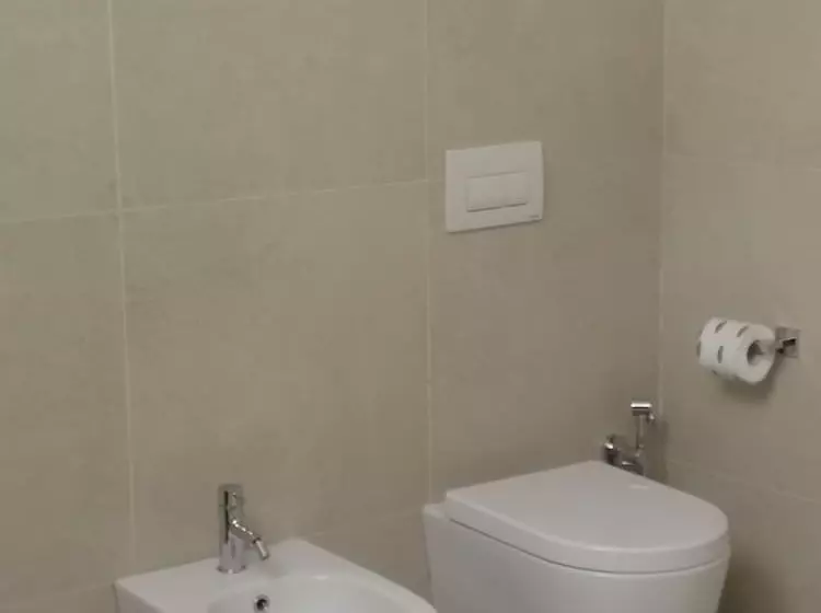 تختخواب و صبحانه Gatto Bianco Duchessa