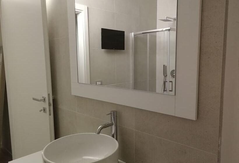 تختخواب و صبحانه Gatto Bianco Duchessa