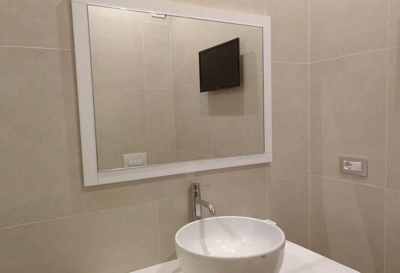 تختخواب و صبحانه Gatto Bianco Duchessa