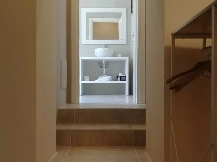 تختخواب و صبحانه Gatto Bianco Duchessa