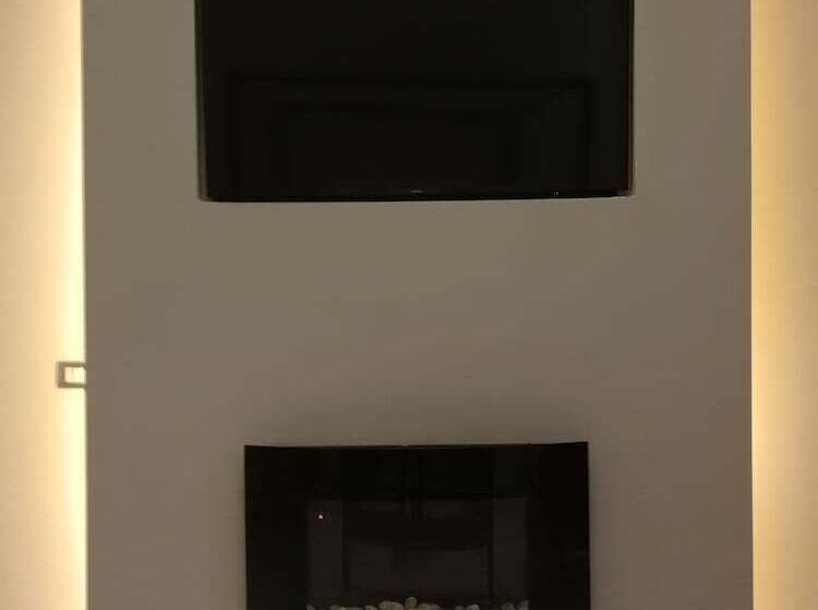 تختخواب و صبحانه Gatto Bianco Duchessa