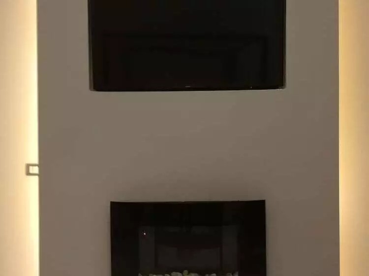 تختخواب و صبحانه Gatto Bianco Duchessa