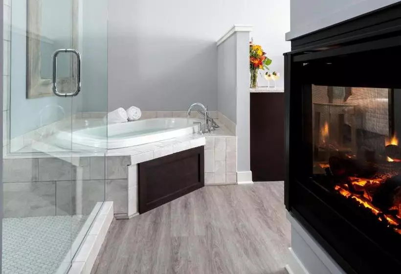 Aamiaismajoitus (B&B) The  Saugatuck  Adults Only