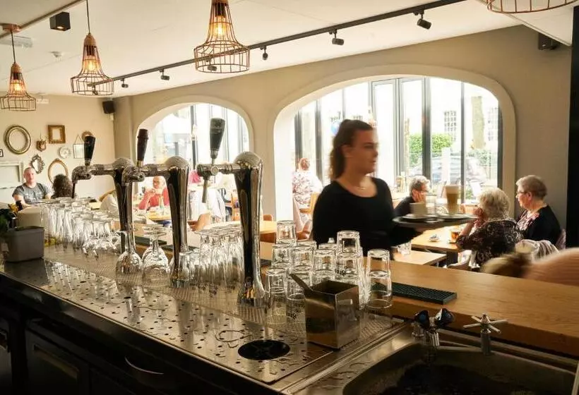 Hotelli Brasserie De Kaai