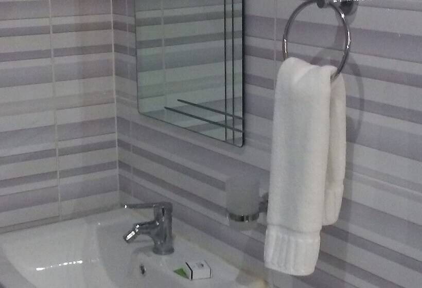 هتل Costa Linda Beach Boca Chica