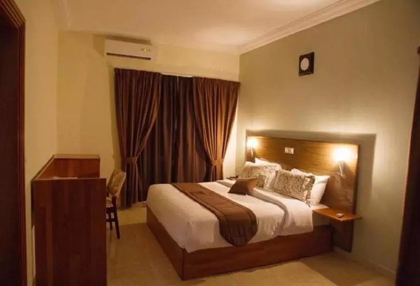 هتل Hôtel Résidence Christy