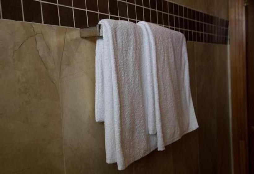 هتل Hôtel Résidence Christy