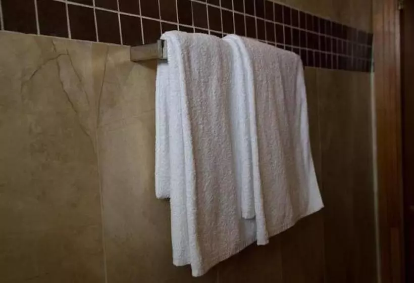 هتل Hôtel Résidence Christy