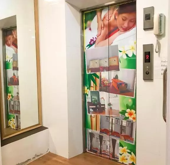 هتل Namthip Residence