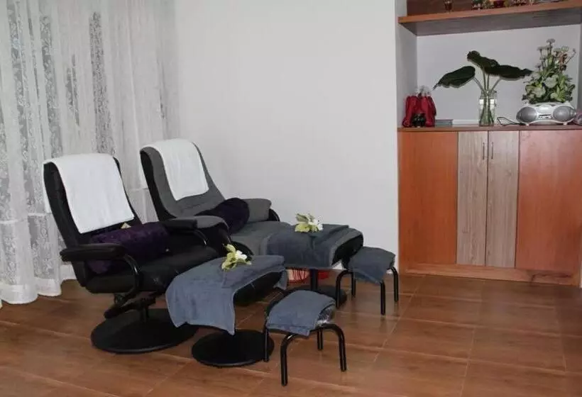 هتل Namthip Residence