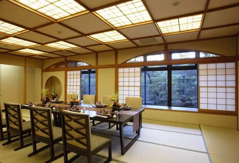 Hotelli Racine Shinmaebashi