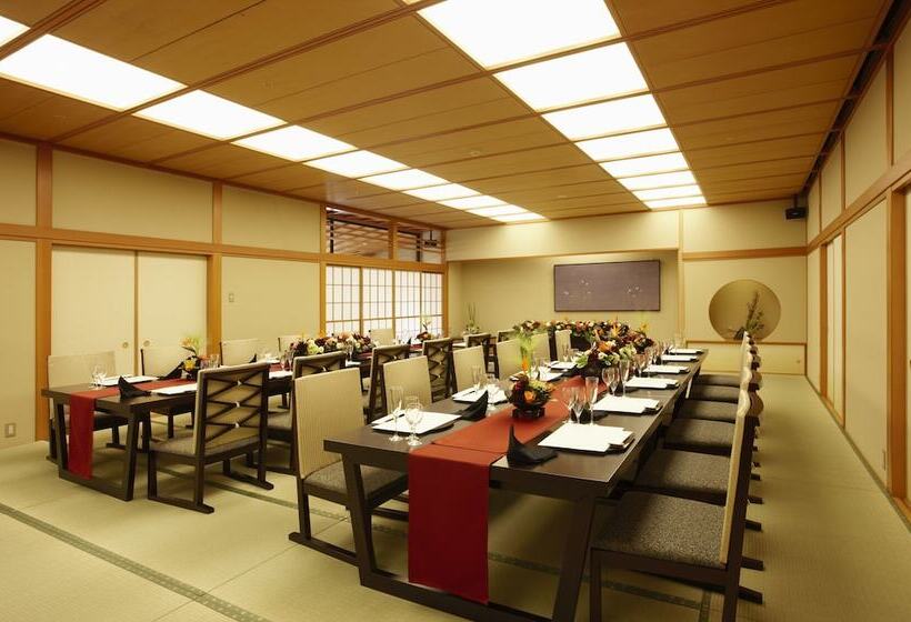 Hotel Racine Shinmaebashi