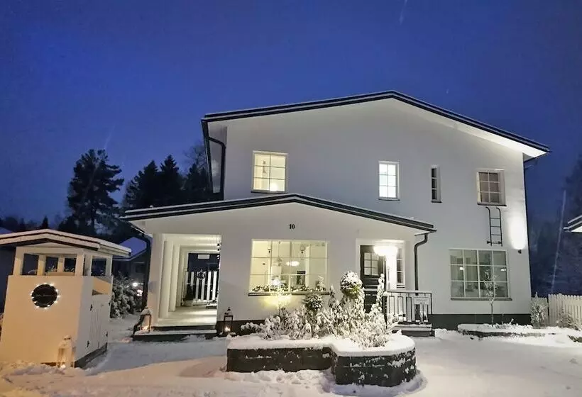 Villa Jokivarsi Bed & Breakfast