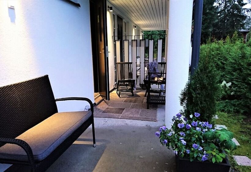 Villa Jokivarsi Bed & Breakfast