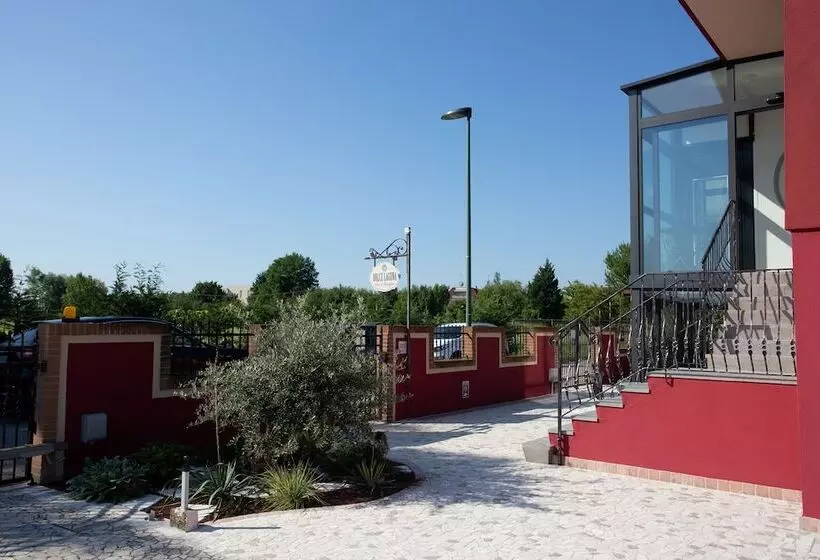 ベッドアンドブレックファースト Guest House Dolce Laguna