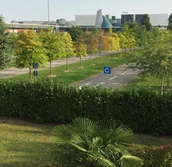 Aamiaismajoitus (B&B) Relais Villa Rosa