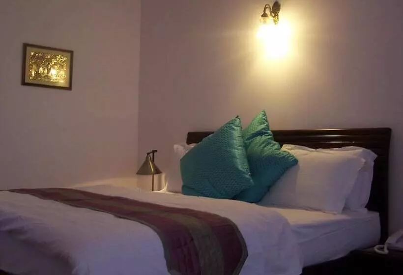 Forest Ville Hotel & Resort