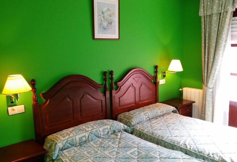 酒店 Las Palmeras Celorio Llanes