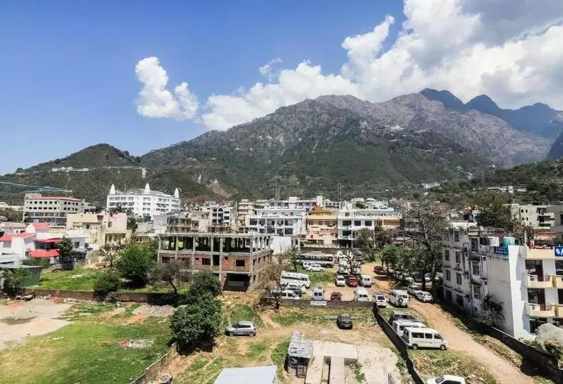 Itsy Hotels Satya Shree