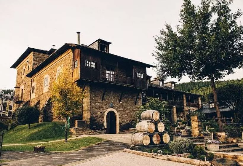 ホテル Prada A Tope   Palacio De Canedo