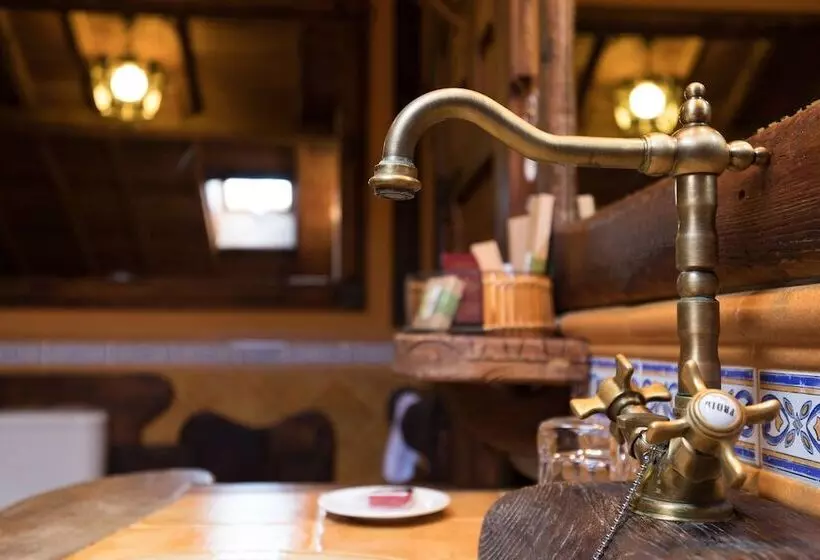 ホテル Prada A Tope   Palacio De Canedo