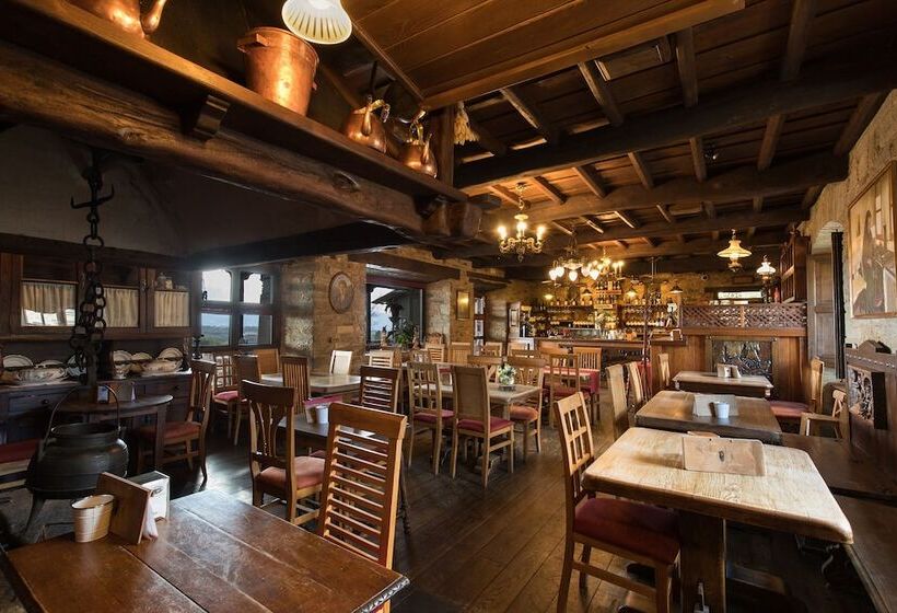 هتل Prada A Tope Palacio De Canedo