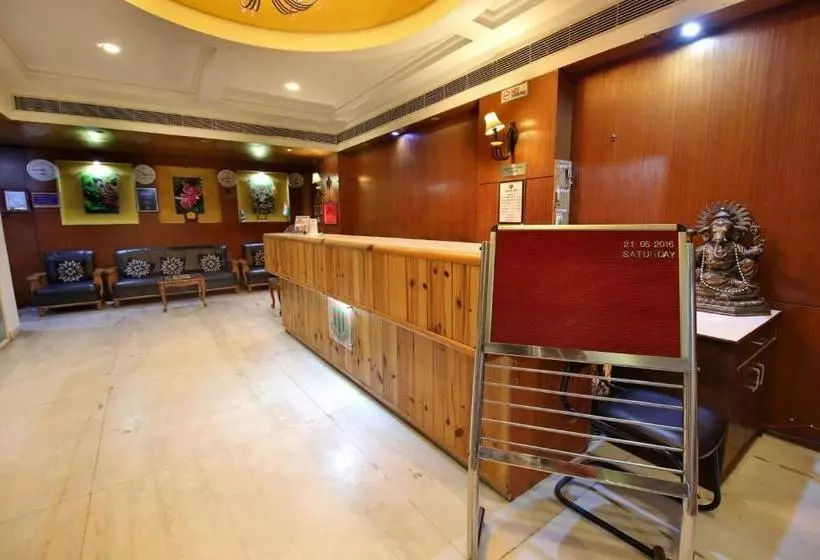 Hotel Woodland