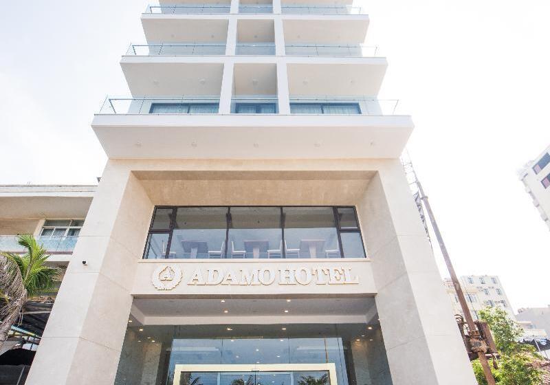 Yarra Ocean Suites Danang