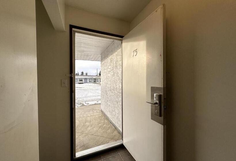 モーテル Howard Johnson By Wyndham Edson