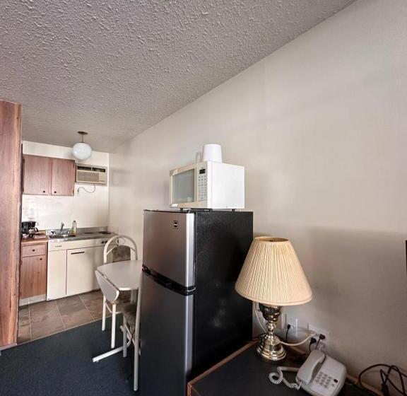 モーテル Howard Johnson By Wyndham Edson