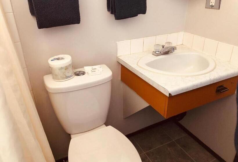 モーテル Howard Johnson By Wyndham Edson