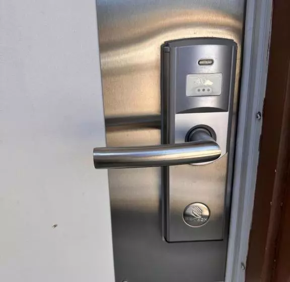 Motelli Howard Johnson By Wyndham Edson