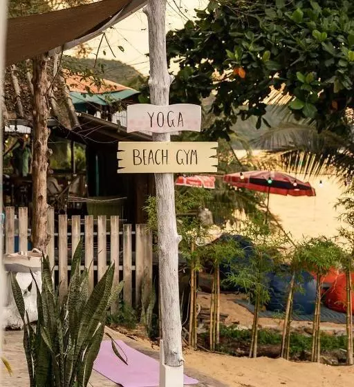 Resort Indie Beach Bungalows