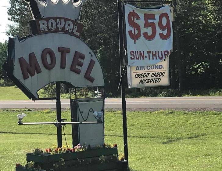 Royal Motel