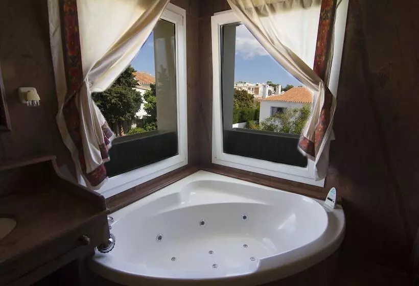 Villa Pergola Luxury B&b