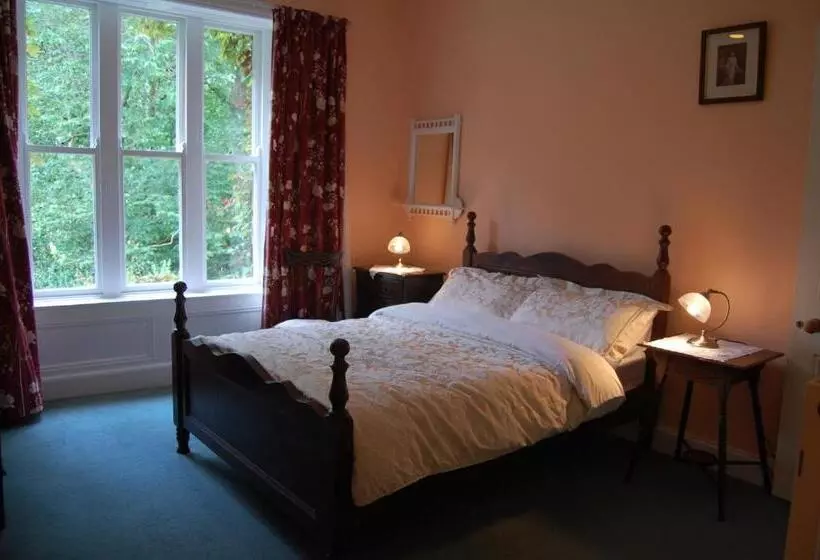 تختخواب و صبحانه Ardtarmon House