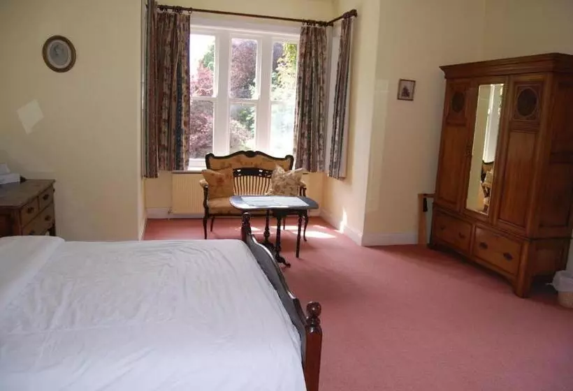 تختخواب و صبحانه Ardtarmon House