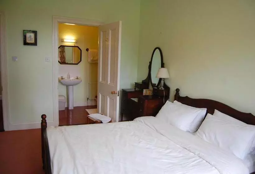 تختخواب و صبحانه Ardtarmon House