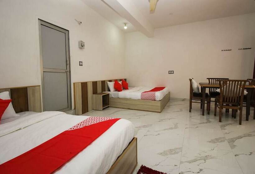 Отель Aqua Waterfall