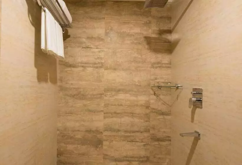 Hotelli Chenthur Park