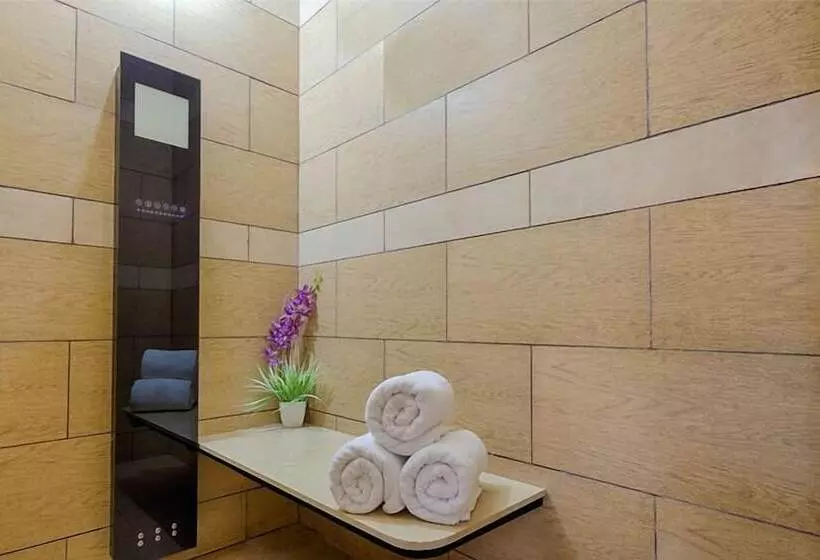 Hotelli Chenthur Park