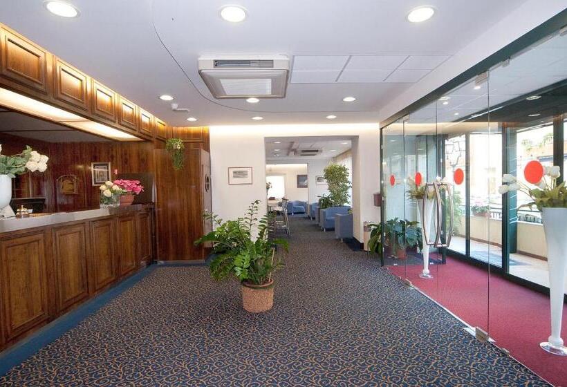 בית מלון כפרי Curtis Centrale