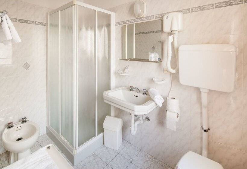 בית מלון כפרי Curtis Centrale