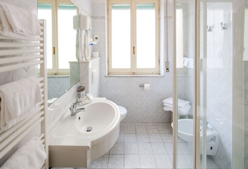 בית מלון כפרי Curtis Centrale