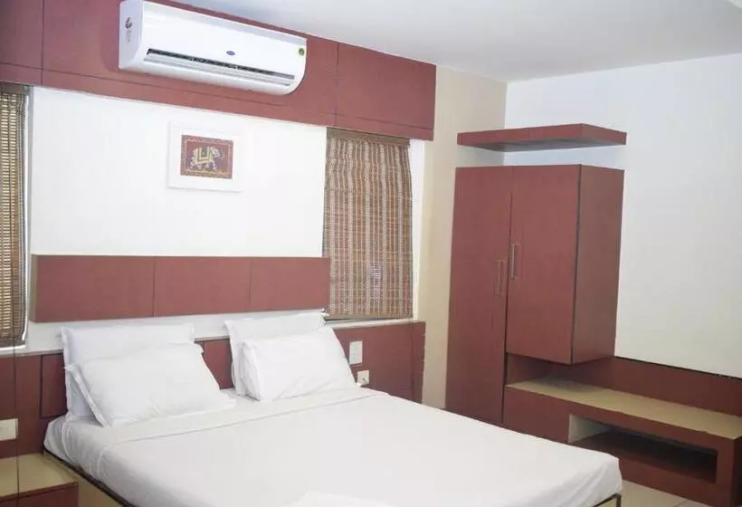 هتل Devis Grand