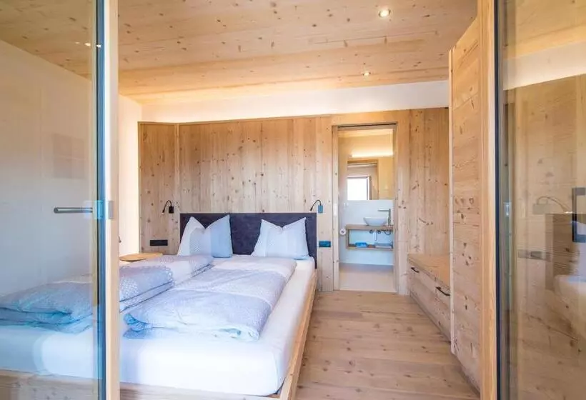 Hotelli Eco Bnb & Apartments Bründlerhof