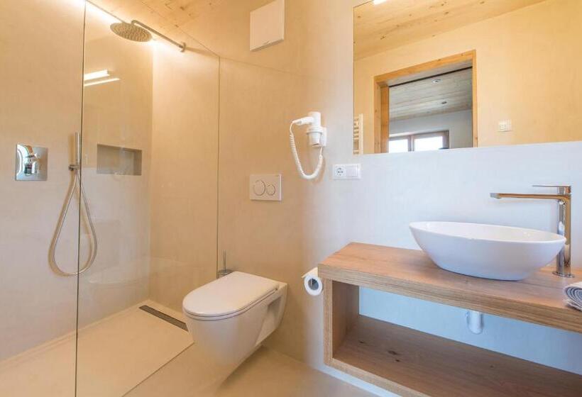 هتل Eco Bnb & Apartments Bründlerhof