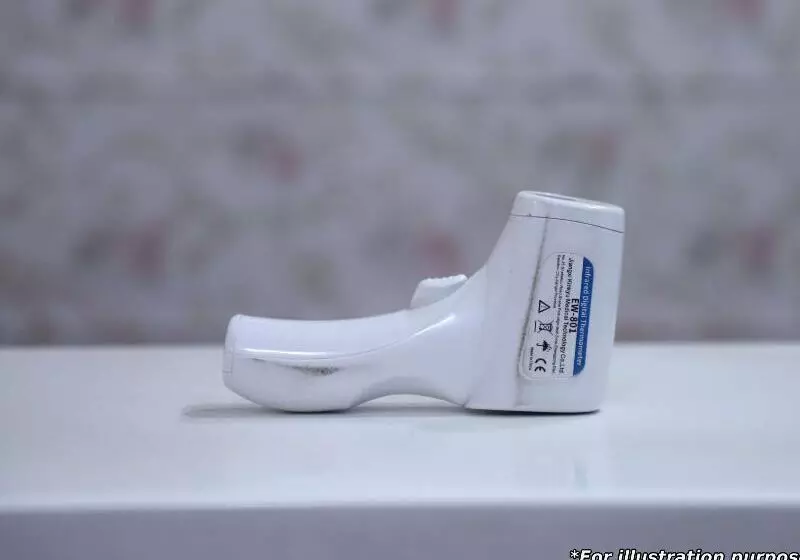 ホテル Capital O 5683 Ss Suites