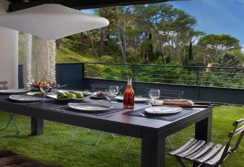 Aamiaismajoitus (B&B) Arty Provence, Piscine Chauffée